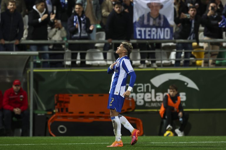 FC Porto vence em Tondela e reforça liderança