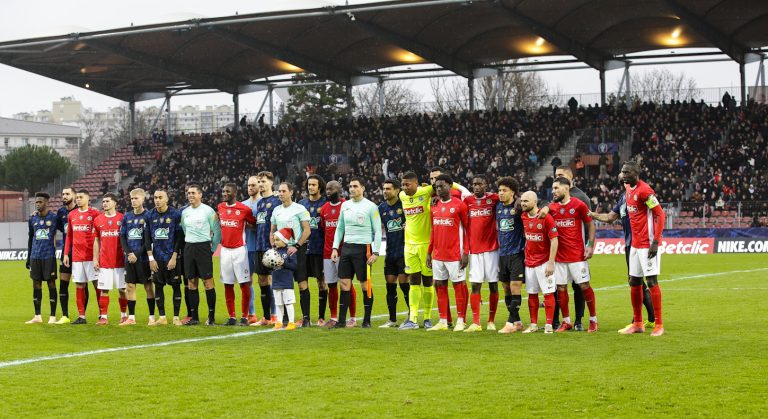Taça de França. Lusitanos St Maur eliminado pelo Lille nos 32 avos de final