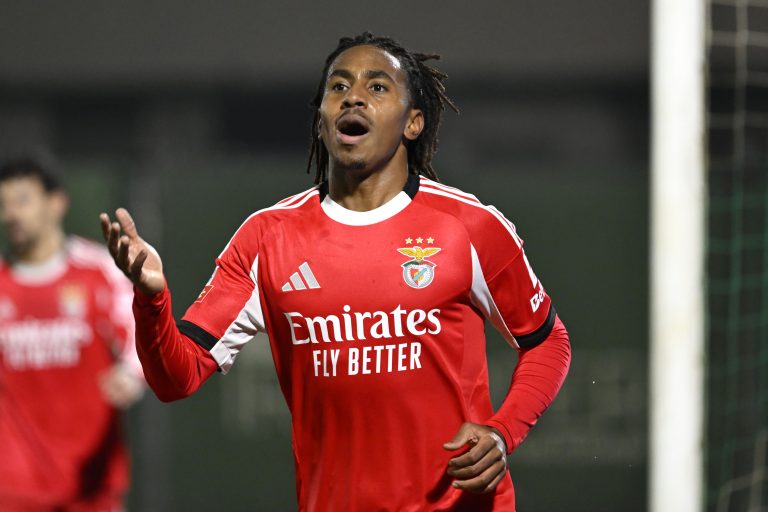  Benfica regressa às vitórias em visita ao Rio Ave