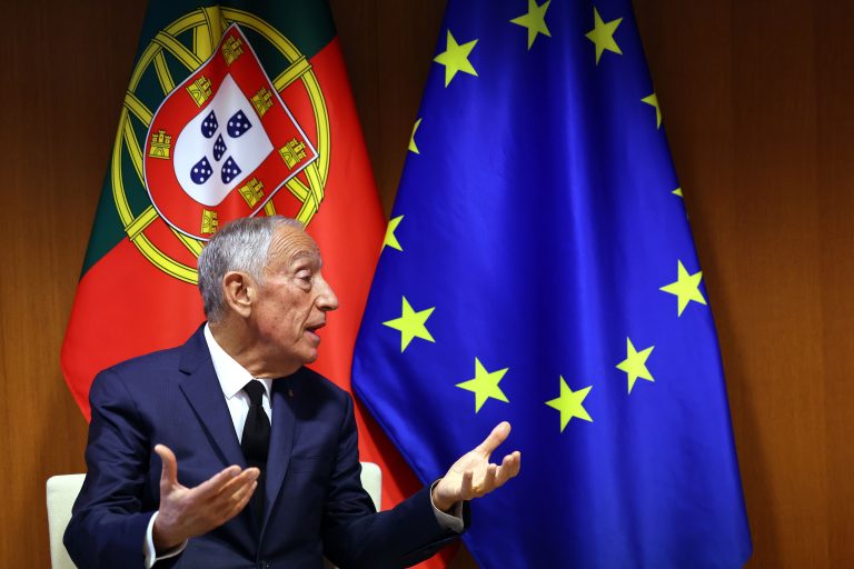 Marcelo afirma no Parlamento Europeu que não há “portugueses puros, mas diversos”