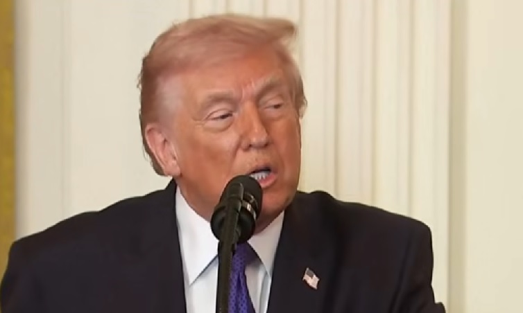 Trump diz ter aproveitado a « última e melhor oportunidade » para atacar o Irão