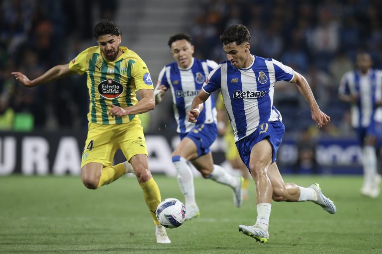 FC Porto vence Tondela e aproxima-se do Título, SC Braga empata em casa com Famalicão