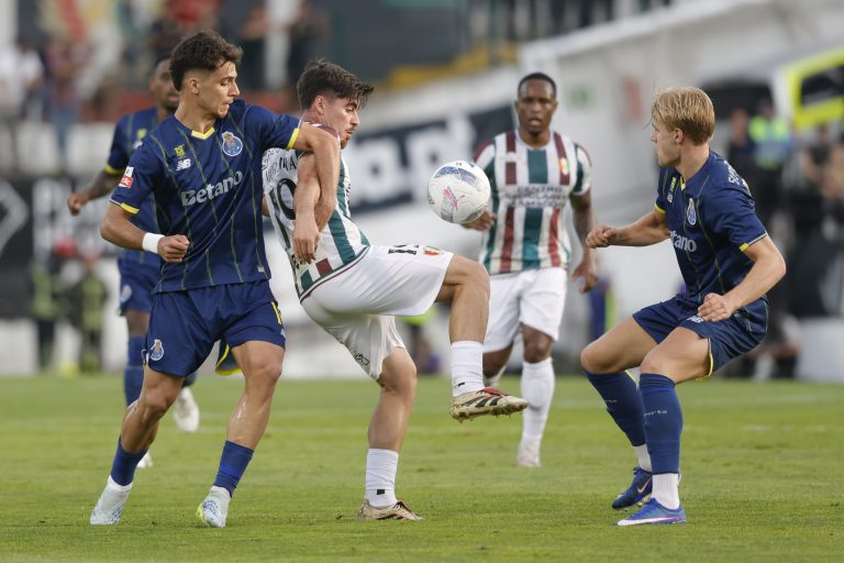 I Liga: FC Porto vence na Amadora e fica a quatro pontos do título