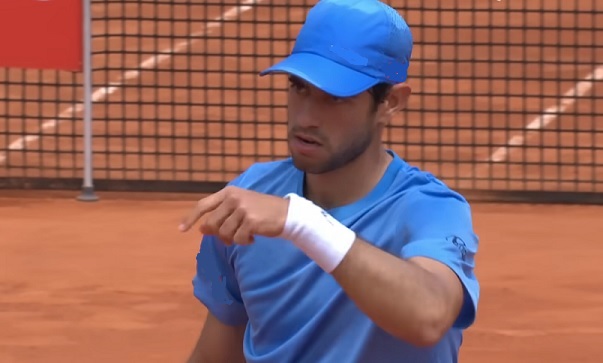 Roland Garros: Borges iguala melhor prestação ao avançar para a terceira ronda