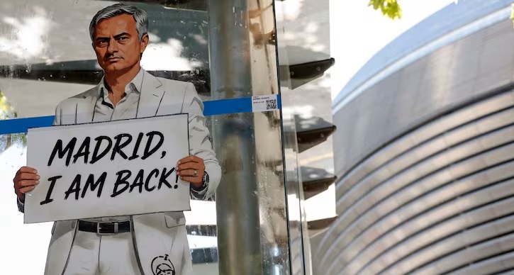 José Mourinho é o novo treinador do Real Madrid para as próximas três épocas