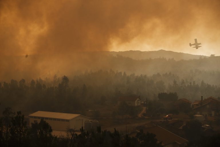 Incêndios: Sul da Europa enfrenta início precoce da época de fogos florestais