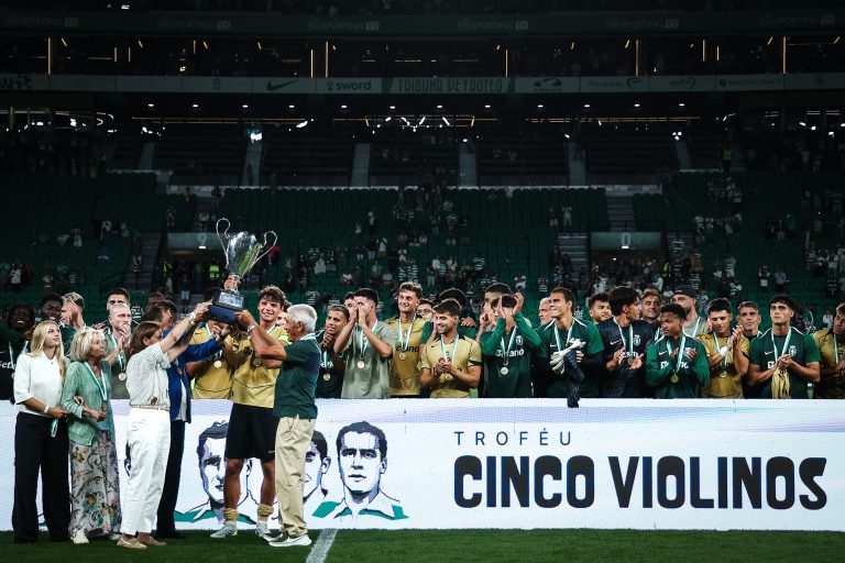 Sporting vence Mónaco e conquista Troféu Cinco Violinos
