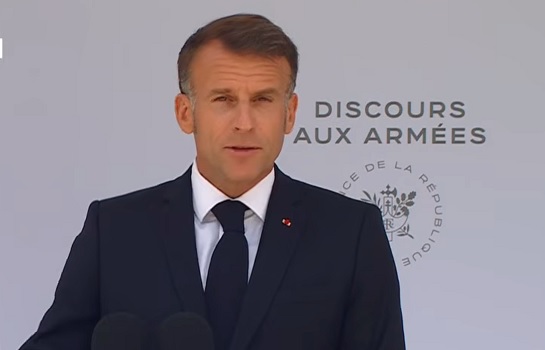 Emmanuel_Macron_26
