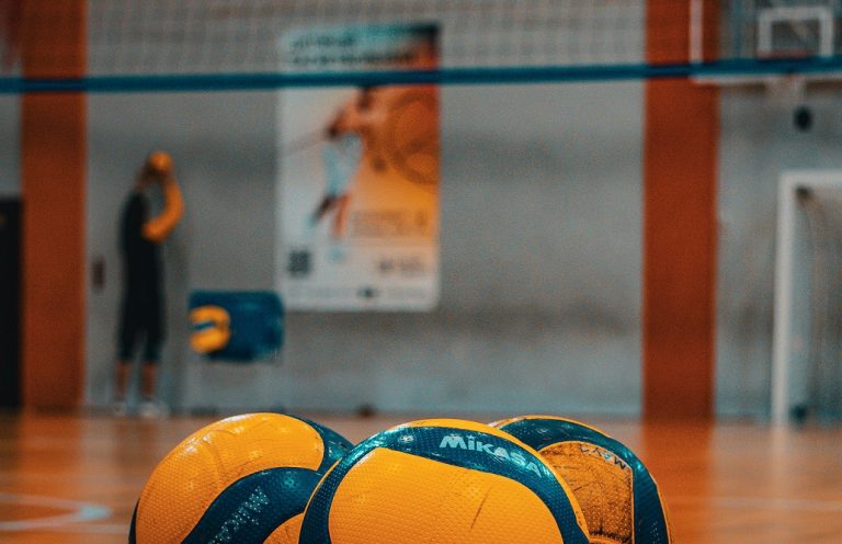 Portugal eliminado pela Polónia nos &lsquo;oitavos&rsquo; do Europeu feminino de voleibol