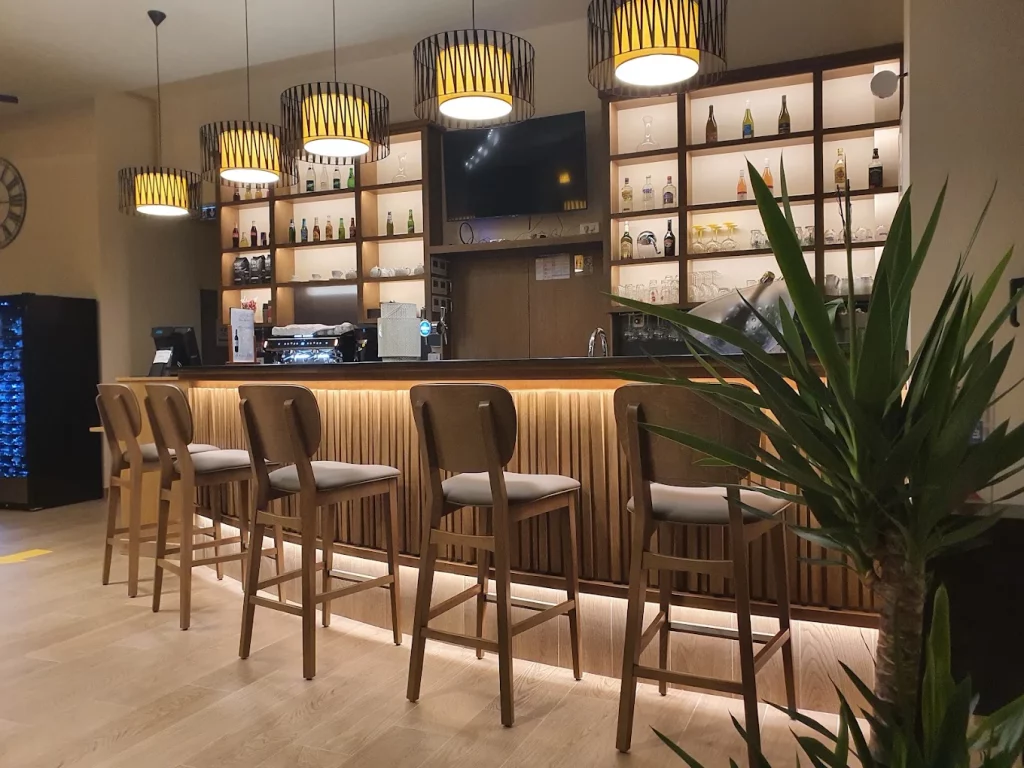 ALISI BAR JACINTA