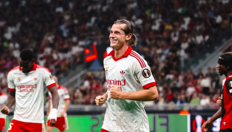 LE: Benfica vence AC Milan pela primeira vez na primeira jornada da fase de liga