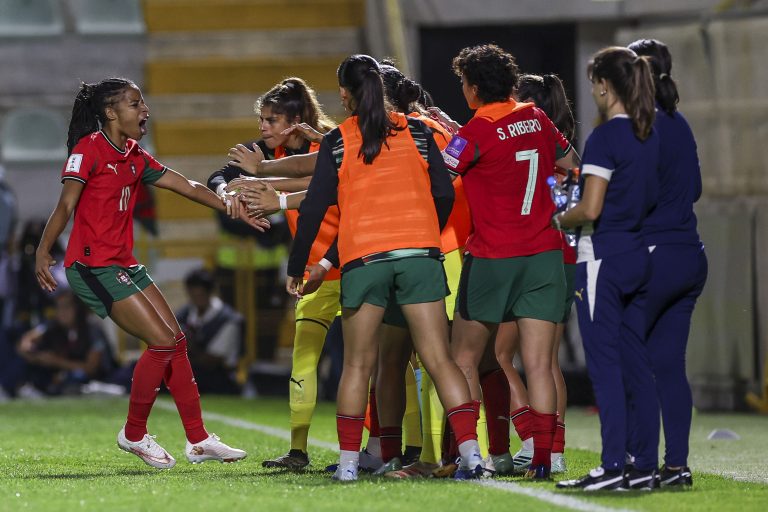 Portugal volta a vencer Irlanda do Norte e segue no play-off para Mundial feminino