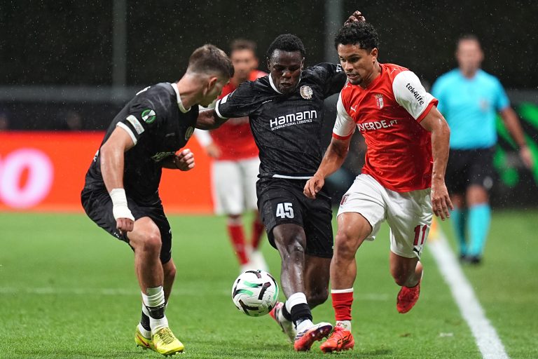 Sporting de Braga vence Gent na estreia de Franclim Carvalho