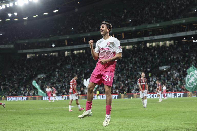 Sporting vence Marítimo e assegura &lsquo;final four&rsquo; da Taça da Liga