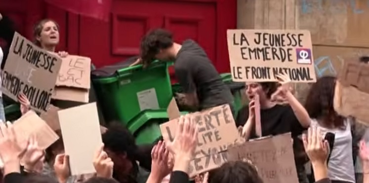 França com 400 a 500 escolas total ou parcialmente fechadas na segunda-feira